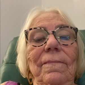 Meet your Posher, Vickie